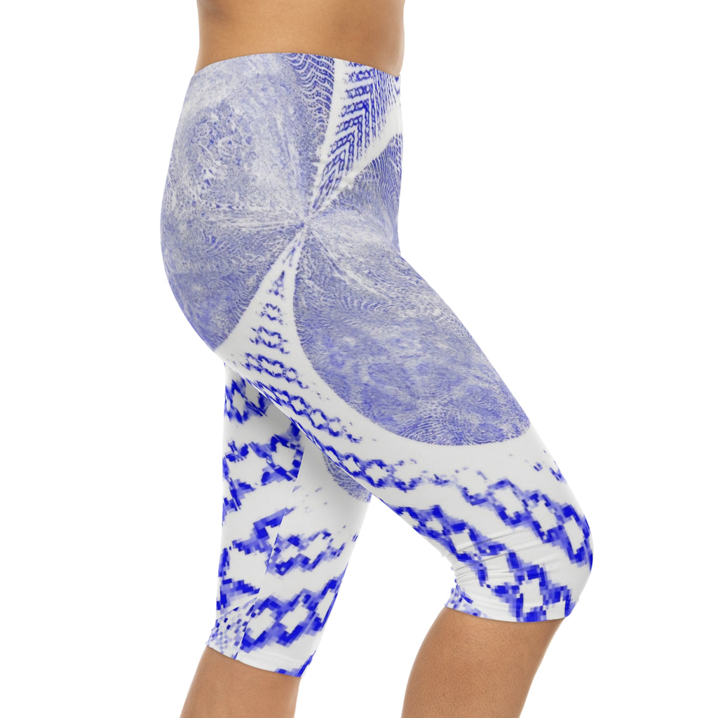 Women’s Capri Leggings (AOP)
